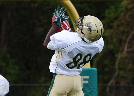 Football: Longwood's defense stifles Floyd in 14-12 win