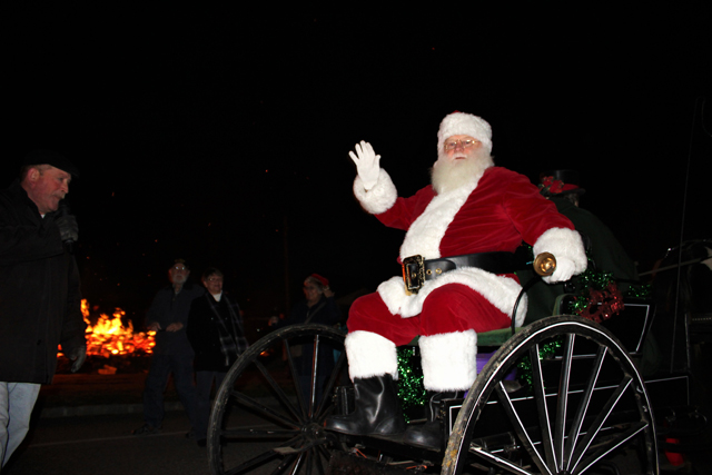 Santa arrives at the Riverhead Business Improvement District's Holiday Bonfire Saturday evening. (Credit: Elizabeth Wagner)