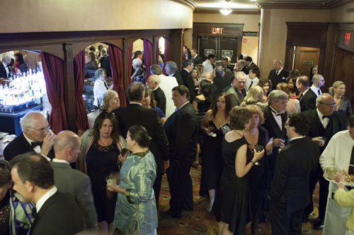 Enjoying the cocktail hour. (Credit: Katharine Schroeder)