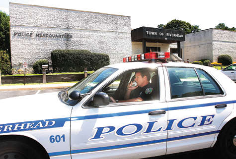 R081309_Police_BE_C.jpg
