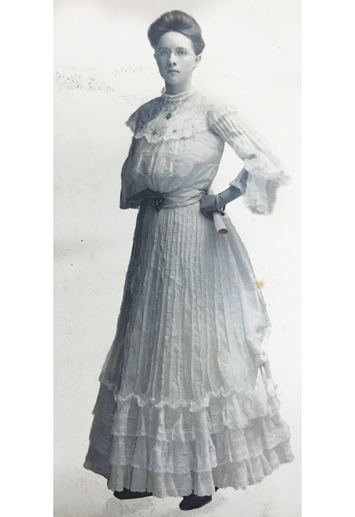 Syrena Stackpole. (Credit: Suffolk County Historical Society)