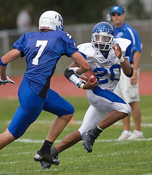 Riverhead football player Jeremiah Cheatom 092212