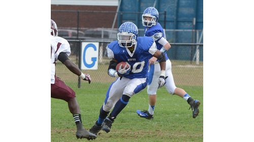 Riverhead football player Jeremiah Cheatom 102712