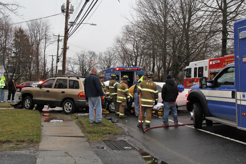 Three people were injured in a crash on East Main Street Monday morning. (Credit: Carrie Miller)