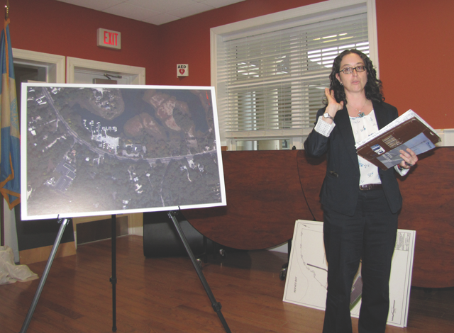 Engineer Jaclyn Peranteau at last Wednesday's Bay View Pines Civic & Taxpayers Association meeting in Flanders. (Credit: Tim Gannon)