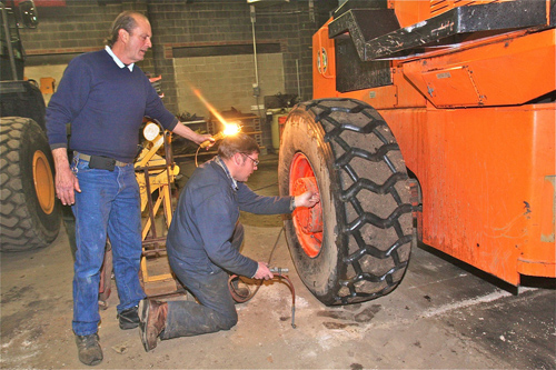 Riverhead highway workers prepare for Nemo