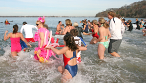 120111i_Plunge_Plunging_BW