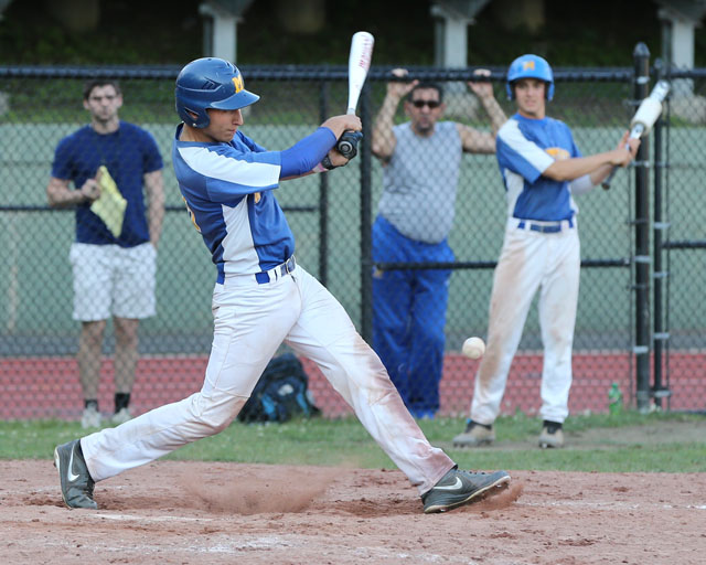 Mike Onufrak hit a two-out base hit down the third base line in the 10th inning to start the rally. (Credit: Daniel De Mato)