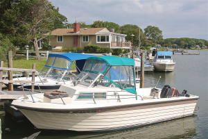 The neighborhood association has two marinas. (Photo: Barbaraellen Koch)