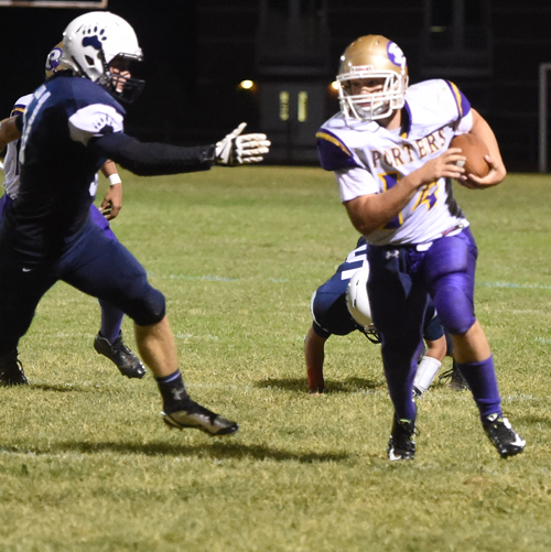 Matt Drinkwater on a QB scamper around end. (Credit: Robert O'Rourk)