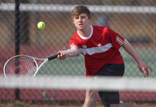 GARRET MEADE PHOTO | Southold/Greenport's first singles player, David O'Day, returning a shot against Hampton Bays' Jack Hilton.